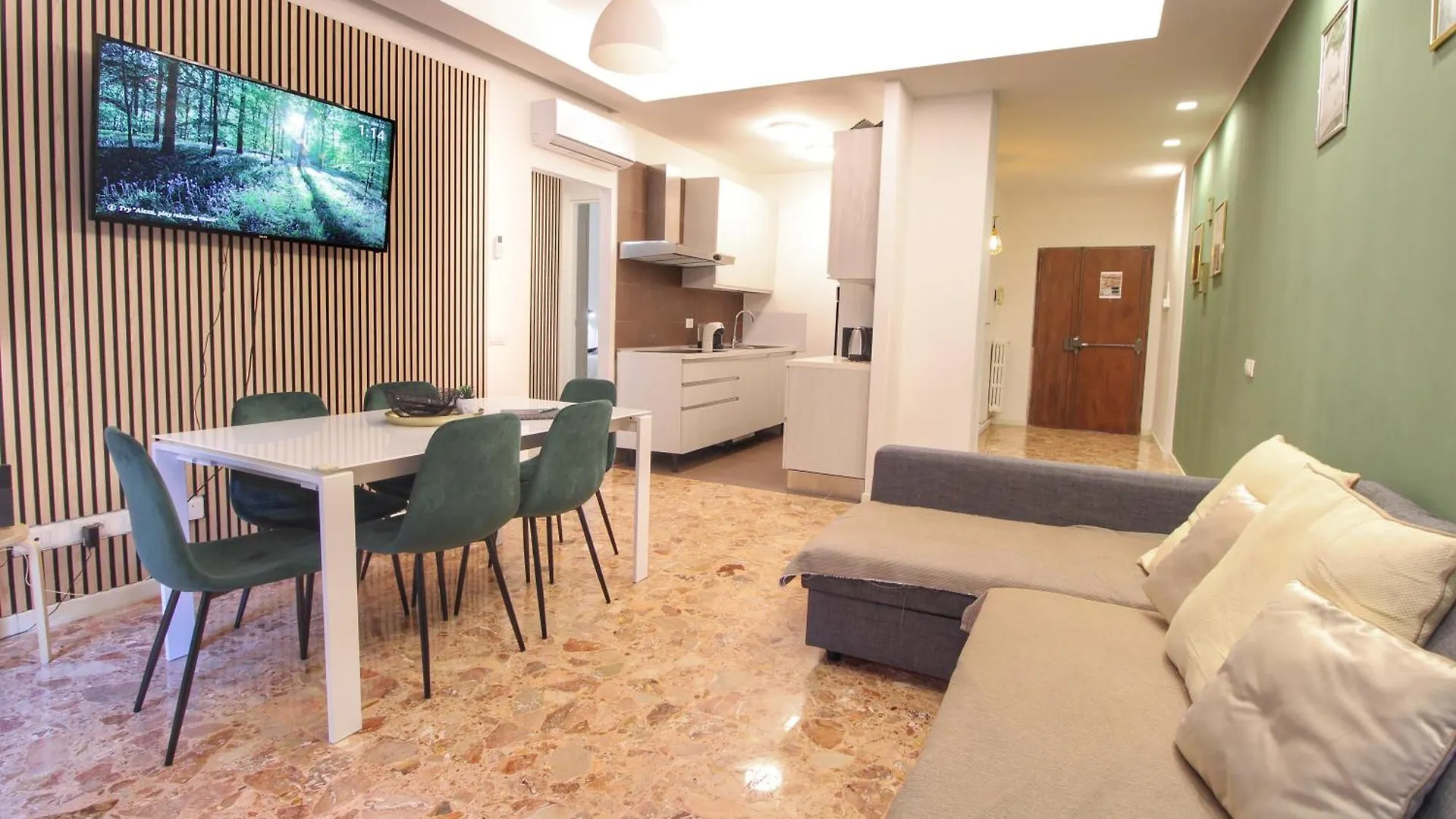 Delicious 2 Bed Room Apartment And Garden By Yh Řím Itálie